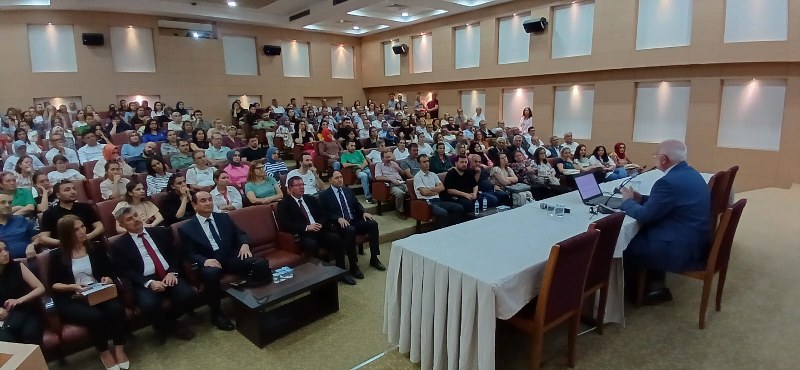 Prof. Dr. Hayati AKYOL' dan İlçemizde Okuma Eğitimi 